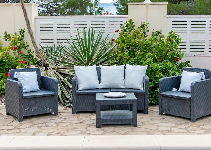 Guzman - Andrea Villa *